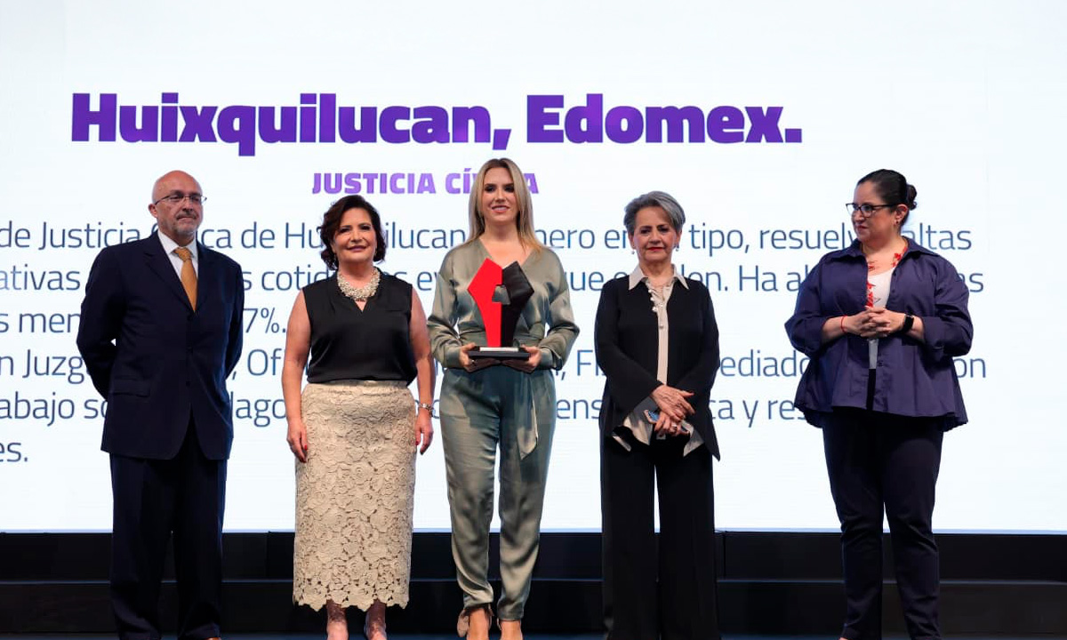 Gobierno de Huixquilucan obtiene galardón por mejores prácticas de gobierno