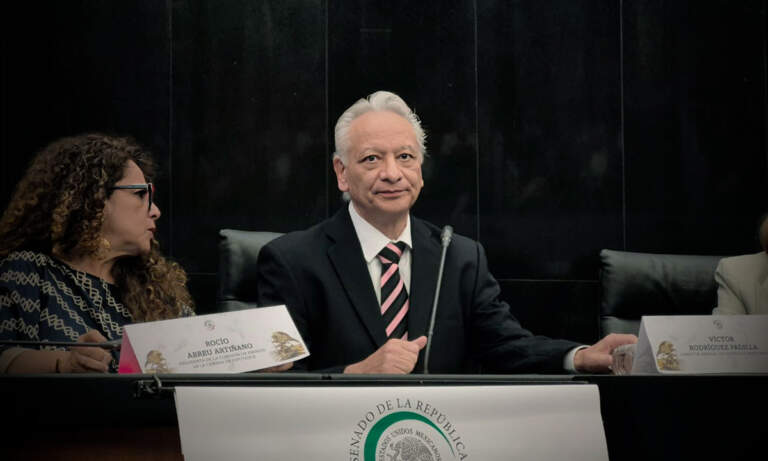 “No haremos fracking”: dice director general de Pemex tras presentación de plan de rescate