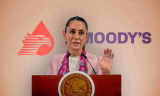 Moody’s alerta riesgos para Bancomext y Nafin con plan de rescate de Pemex
