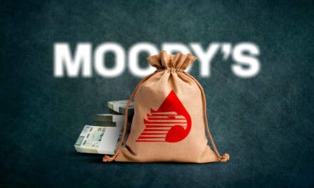 Deuda de Pemex bajará a 79,000 mdd hacia 2027, estima Moody’s