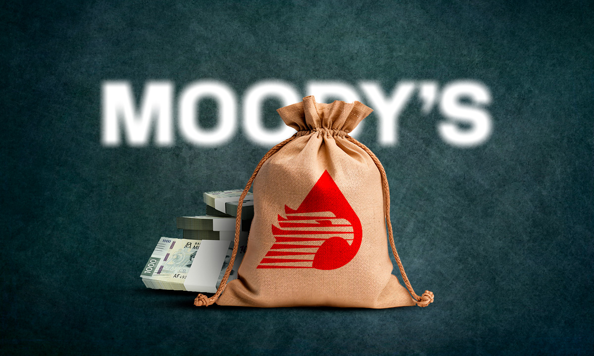 Deuda de Pemex bajará a 79,000 mdd hacia 2027, estima Moody’s