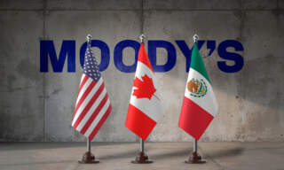 Cautela en comercio y cuestiones legales frenan inversión en México: Moody’s