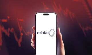 Primero Moody’s, ahora Fitch: recortes a la calificación tiran acciones de Orbia en la BMV