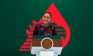 Plan de rescate de Claudia Sheinbaum da ‘oxígeno’ a Pemex: Multiva