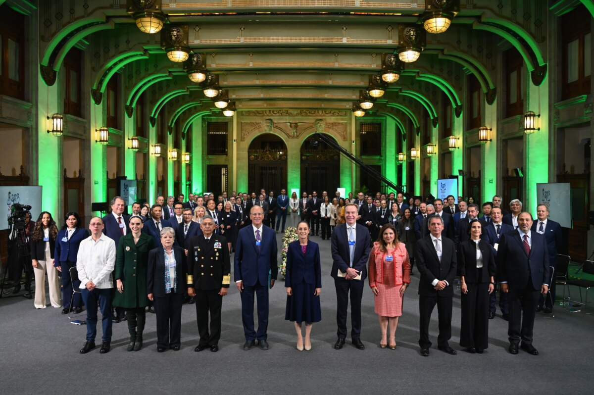 Claudia Sheinbaum presenta Plan México a miembros del Foro Económico Mundial