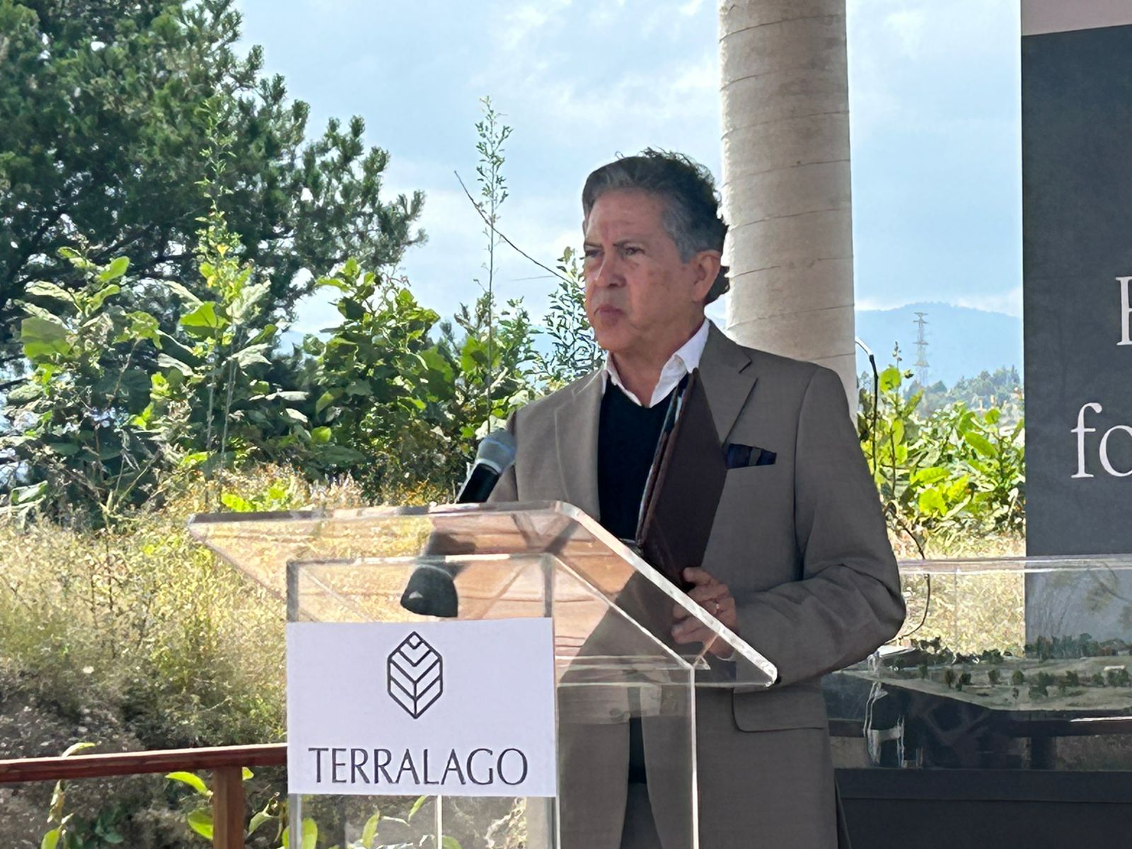 Ejecutivo de terralago.
