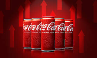 Coca Cola supera las estimaciones de ganancias e ingresos pese a una demanda débil