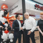 Oxxo da la bienvenida a Sbarro; en estas sucursales se puede conseguir la pizza estilo Nueva York