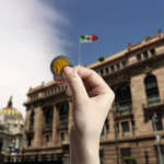 Banxico recorta expectativa del PIB de México a 0.3%