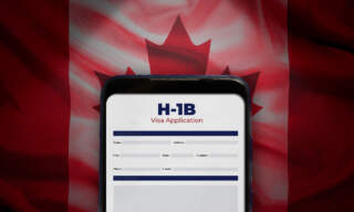 Mientras EU restringe la visa H-1B, Canadá buscará atraer a ese talento especializado