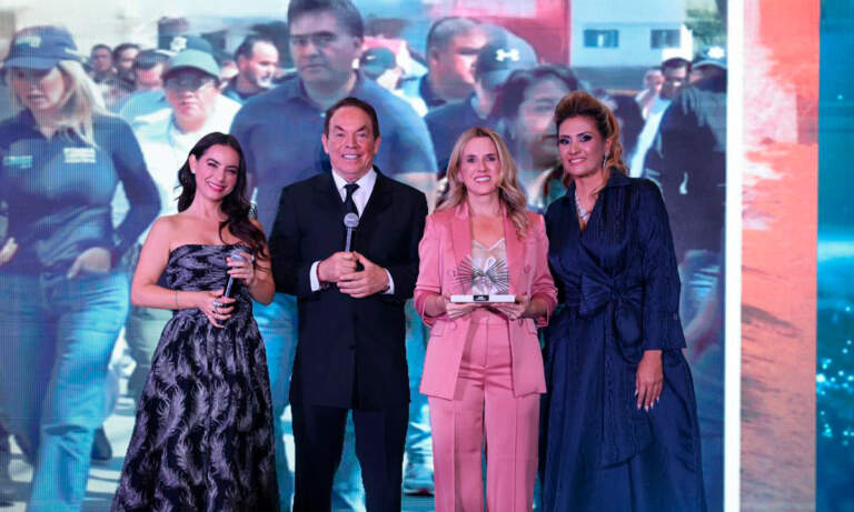 Alcaldesa de Huixquilucan es reconocida por innovación, transparencia y atención ciudadana 24/7