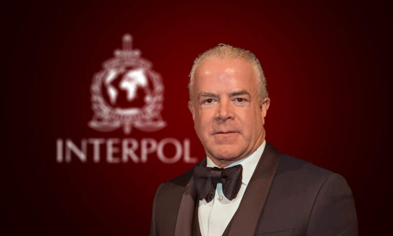 Raúl Rocha Cantú no cuenta con ficha roja de la Interpol