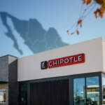 Chipotle lanza nuevo menú para enfrentar retos en ventas previo a su llegada a México