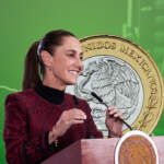 Salario mínimo 2026: Claudia Sheinbaum e IP logran acuerdo para aumento de 13%
