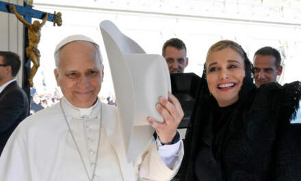 Maru Campos, gobernadora de Chihuahua, se reunió con el Papa León XlV