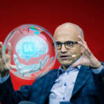 Satya Nadella, CEO de Microsoft, ‘alimenta’ las preocupaciones sobre una burbuja en la IA