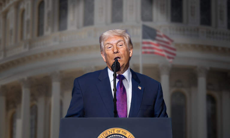 Donald Trump impondrá aranceles adicionales del 10% tras fallo de la Corte Suprema