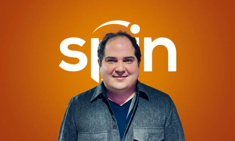 Spin de Oxxo cambia de líder y mantiene en “stand by” su licencia bancaria