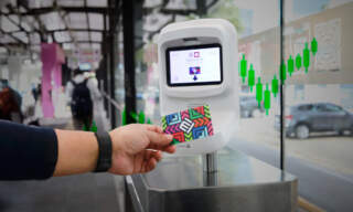 Jóvenes impulsan pagos digitales en el Metro y Metrobús