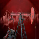 Petróleo sube tras nuevos ataques de Irán; el Brent logra su mejor nivel desde julio de 2022