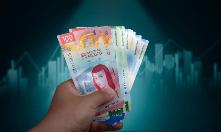 Afores reportan minusvalías históricas por 417,000 mdp en marzo; así afectará a tu retiro