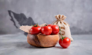 Inseguridad y clima, los factores que disparan el precio del jitomate en México