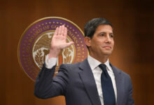 Kevin Warsh presidirá la Fed: se enfocará en la inflación y la independencia monetaria