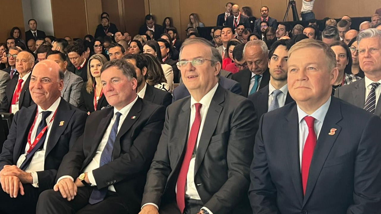 Reunión comercial con Canadá encabezada por Marcelo Ebrard 