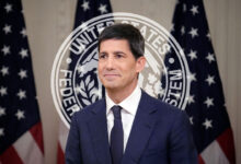 Kevin Warsh se convirtió en el presidente de la Fed