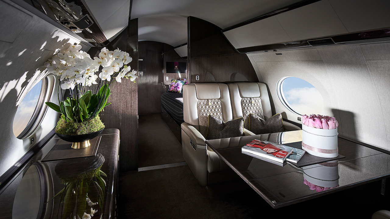 El interior del avión de Infantino