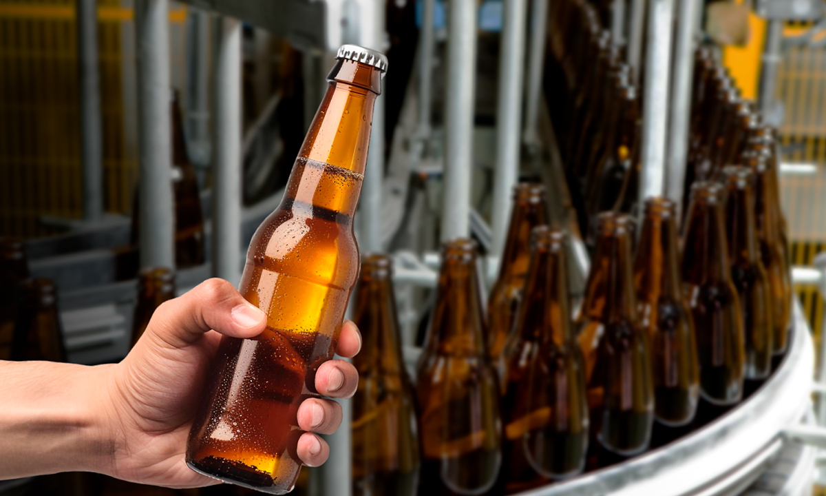 Producción de cerveza cumple 7 años estancada entre menor consumo y aranceles