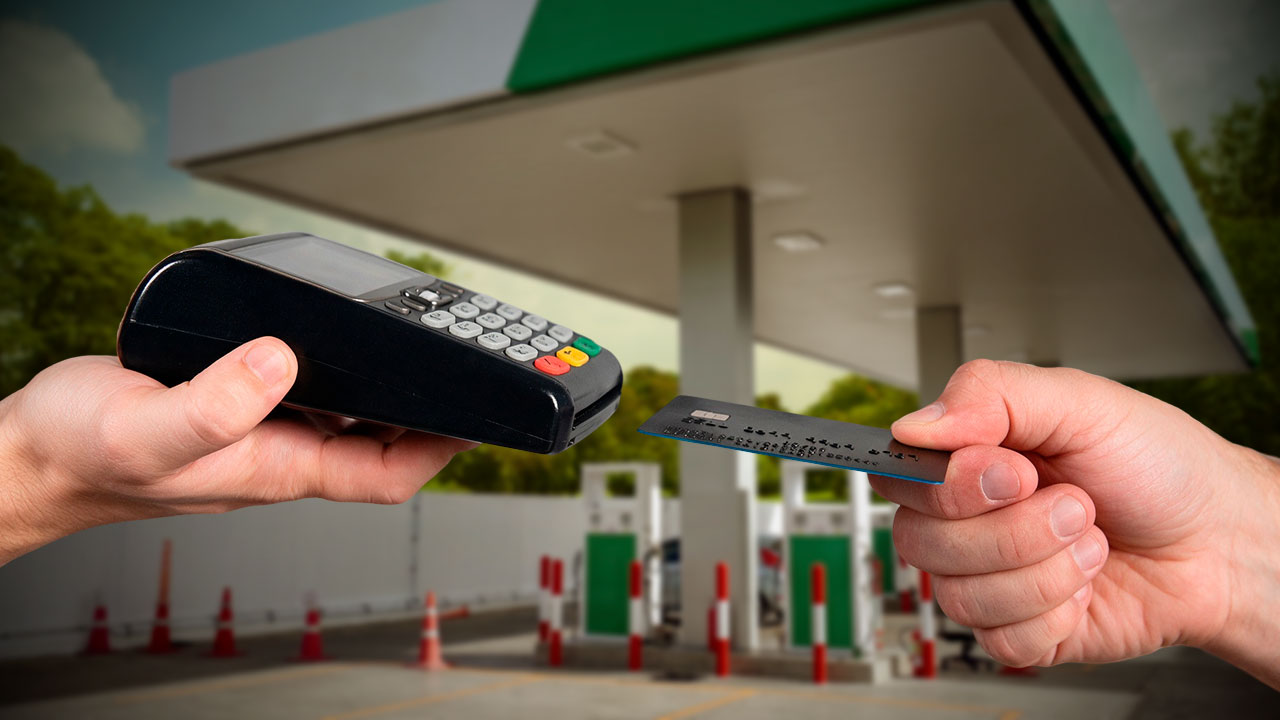"No todas las gasolineras redujeron comisiones por pagos con tarjeta": Concanaco