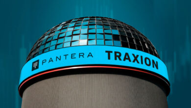La operación de TRAXION contempla la compra de más de 542 millones de acciones Seria A / Fotoarte: Ericka Robles
