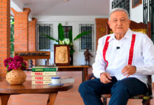 El expresidente AMLO present{o su nuevo libro 'Pueblo'