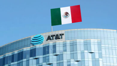 La salida de AT&T del mercado mexicano le traerá pérdidas y recargos