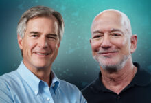 Jeff Bezos y Mark Stevens han sido de los l¿empresarios que más han vendido acciones de su compañía