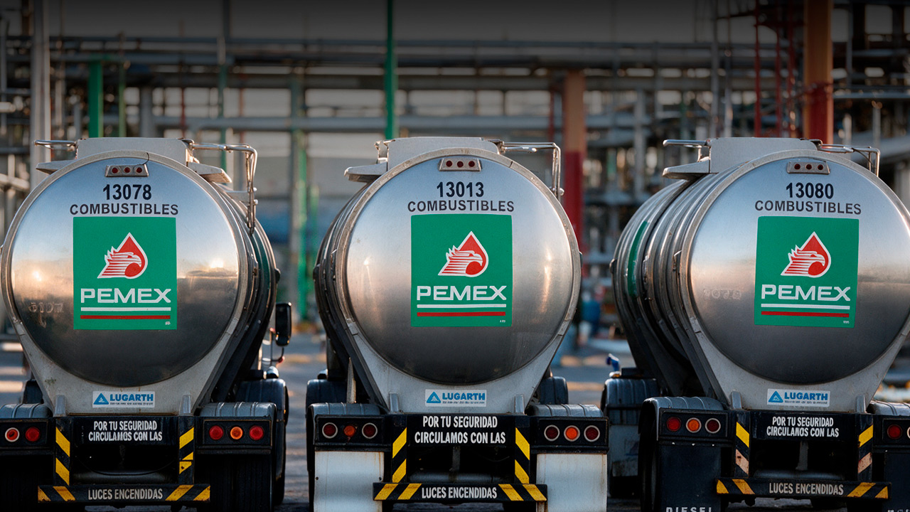 Pemex debe reducir las importaciones de gasolina a 30% para mejorar financieramente: HR Ratings